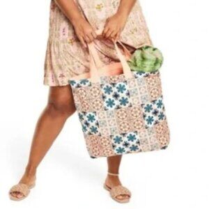 NWT Mixed Coral Tile Print Large Tote Bag -- Agua Bendita x Target